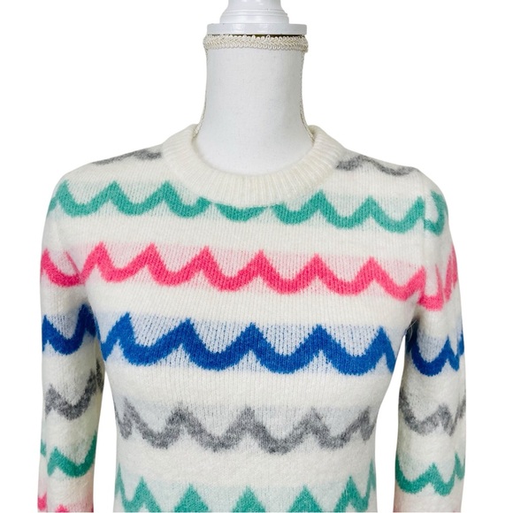 Boden Effingham Fluffy Sweater in Azalea Chevron Stripe Small - Picture 7 of 11